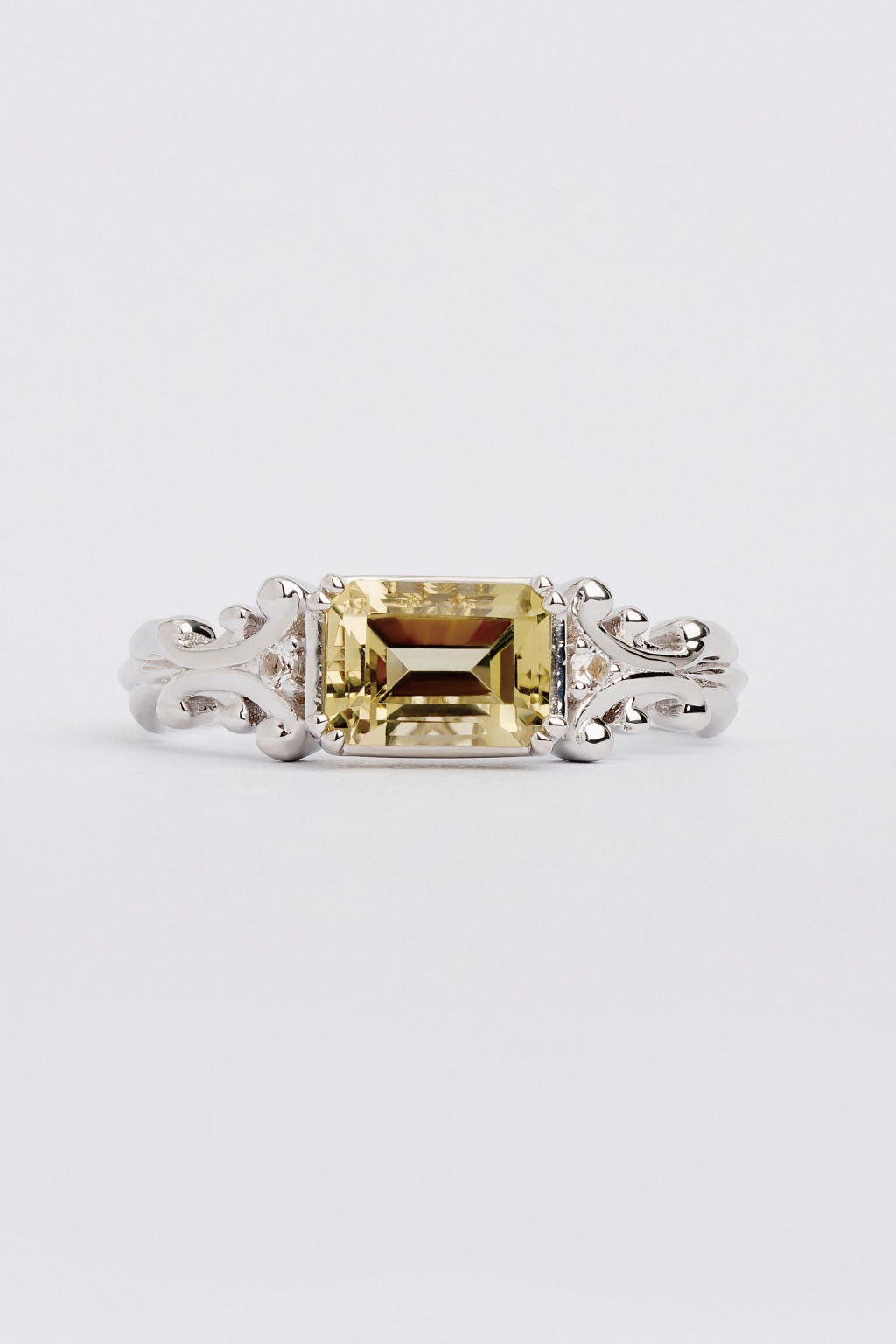 vintage baroque Ring. R-007